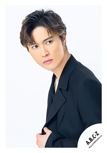 【No.ABC25-044】EP「ROMANTIC!」MV&封面花絮照