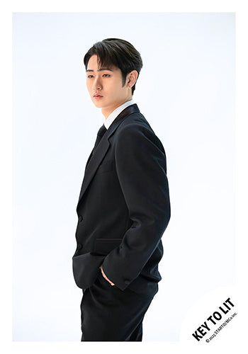 【No.KEY25-099】「KEY TO LIT Arena Tour 2025 WAKE UP THE FOOL」周邊商品花絮照