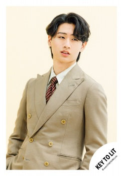 【No.KEY26-132】「KEY TO LIT Arena Tour 2026 NEO CLASSICS」周邊商品花絮照