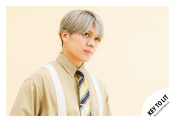 【No.KEY26-145】「KEY TO LIT Arena Tour 2026 NEO CLASSICS」周邊商品花絮照
