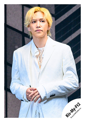 【No.KMF25-017】單曲「Curtain call」MV&封面照&特典影片花絮照