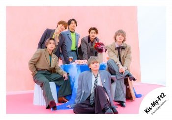 【No.KMF25-411】單曲「&Joy」MV & 封面花絮照