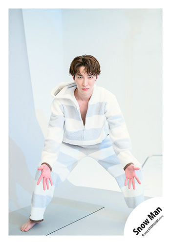 【No.SM24-1043】「Snow Man Dome Tour 2024 RAYS」周邊商品花絮照
