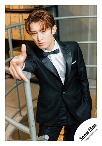 【No.SM25-446】「Snow Man 1st Stadium Live Snow World」周邊商品花絮照