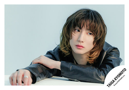 【No.ST25-447】「TAIGA KYOMOTO LIVE TOUR 2025 BLUE OF LIBERTY」周邊商品花絮照