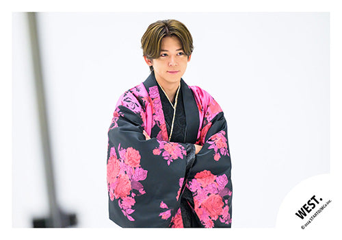 【No.WES24-845】「WEST. 10周年紀念展 關西七色男祭典」周邊商品花絮照