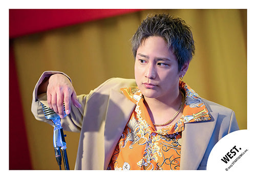 【No.WES25-237】「WEST. LIVE TOUR 2025 A.H.O. -Audio Hang Out-」周邊商品花絮照