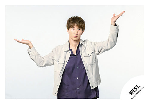 【No.WES25-286】「WEST. LIVE TOUR 2025 A.H.O. -Audio Hang Out-」周邊商品花絮照