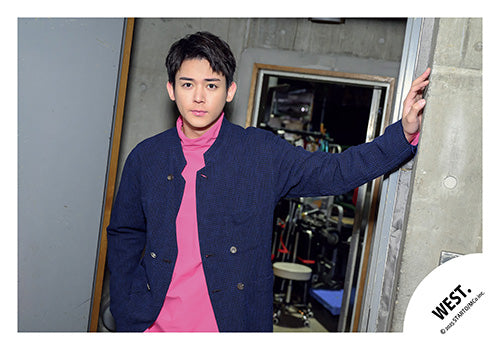 【No.WES25-294】「WEST. LIVE TOUR 2025 A.H.O. -Audio Hang Out-」周邊商品花絮照