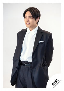 【No.WES26-220】「WEST. LIVE TOUR 2026 唯一無二」周邊商品花絮照