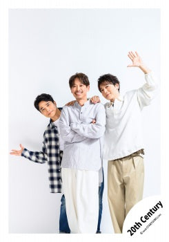 【No.20C26-002】「20th Century Live Tour 2026 ～唱歌的人跳舞的人～」周邊商品花絮照