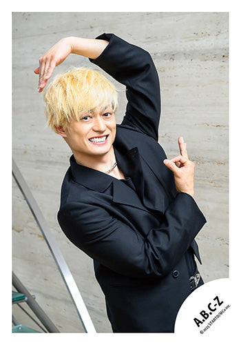 【No.ABC25-109】EP「ROMANTIC!」MV&封面花絮照