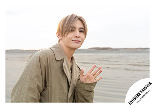 【No.HSJ25-178】「Ryosuke Yamada LIVE TOUR 2025 RED」周邊商品花絮照