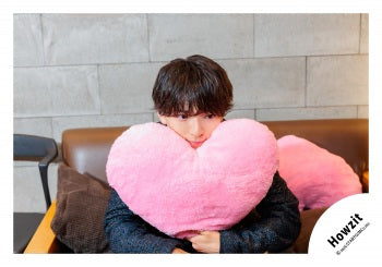 【No.HWZ26-062】「Howzit 1st LIVE 2026 NICE TO ME YOU」周邊商品花絮照