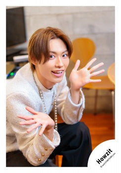 【No.HWZ26-074】「Howzit 1st LIVE 2026 NICE TO ME YOU」周邊商品花絮照