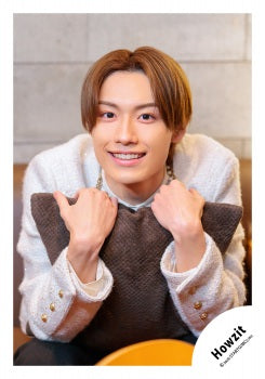 【No.HWZ26-081】「Howzit 1st LIVE 2026 NICE TO ME YOU」周邊商品花絮照