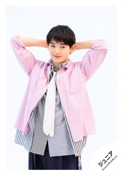 【No.JR26-1402】「Three」周邊商品花絮照