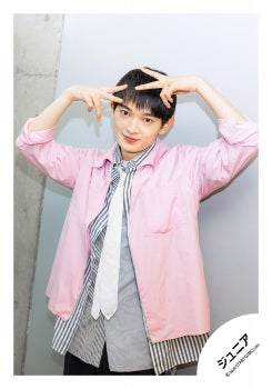 【No.JR26-1403】「Three」周邊商品花絮照