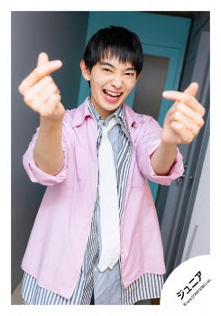 【No.JR26-1406】「Three」周邊商品花絮照