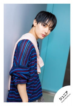 【No.JR26-1424】「Three」周邊商品花絮照