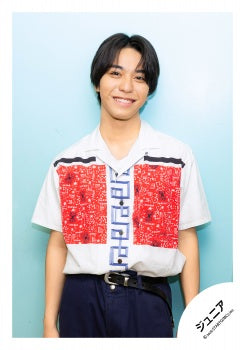 【No.JR26-1462】「Three」周邊商品花絮照