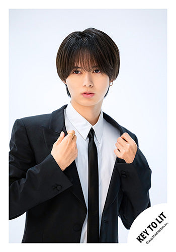 【No.KEY25-068】「KEY TO LIT Arena Tour 2025 WAKE UP THE FOOL」周邊商品花絮照