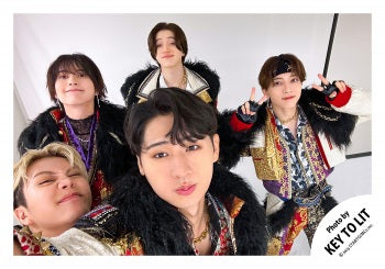 【No.KEY25-158】KEY TO LIT 原創自拍照