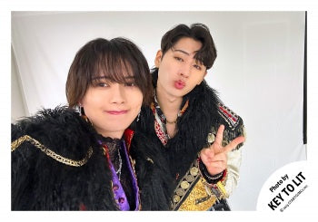 【No.KEY25-160】KEY TO LIT 原創自拍照