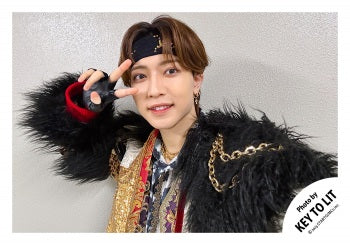 【No.KEY25-176】KEY TO LIT 原創自拍照