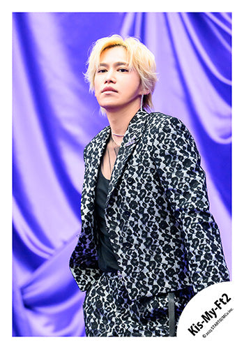 【No.KMF25-015】單曲「Curtain call」MV&封面照＆特典影片花絮照