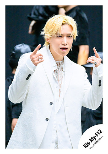 【No.KMF25-030】單曲「Curtain call」MV&封面照＆特典影片花絮照