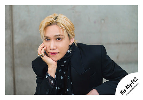 【No.KMF25-031】單曲「Curtain call」MV&封面照＆特典影片花絮照