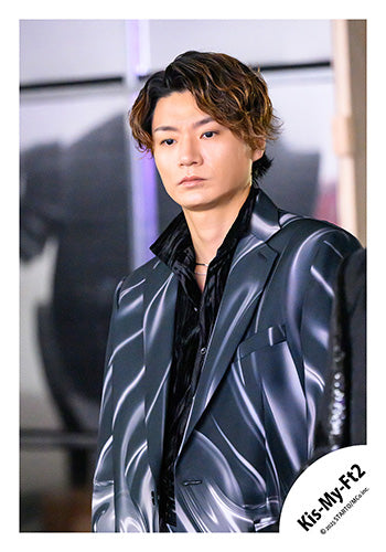 【No.KMF25-064】單曲「Curtain call」MV&封面照＆特典影片花絮照