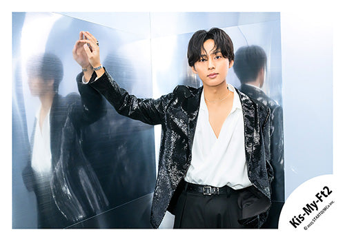 【No.KMF25-083】單曲「Curtain call」MV&封面照＆特典影片花絮照