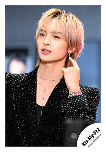 【No.KMF25-101】單曲「Curtain call」MV&封面照＆特典影片花絮照