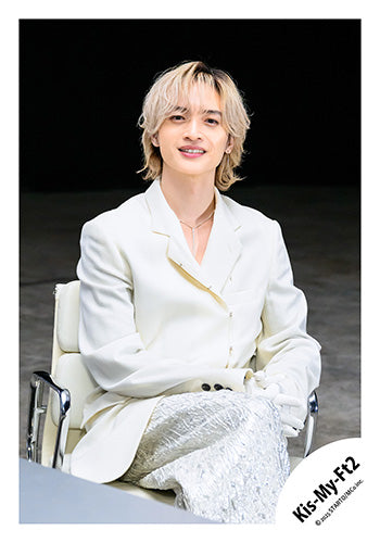 【No.KMF25-107】單曲「Curtain call」MV&封面照＆特典影片花絮照