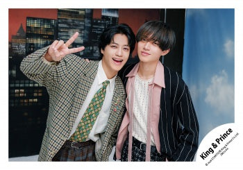 【No.KP26-001】「King & Prince DOME TOUR 2026 STARRING」周邊商品花絮照