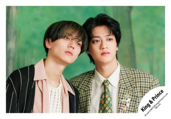 【No.KP26-019】「King & Prince DOME TOUR 2026 STARRING」周邊商品花絮照
