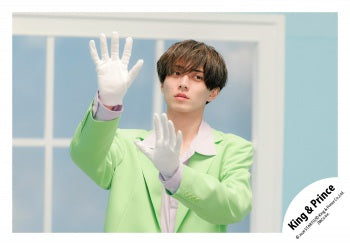 【No.KP26-032】「King & Prince DOME TOUR 2026 STARRING」周邊商品花絮照