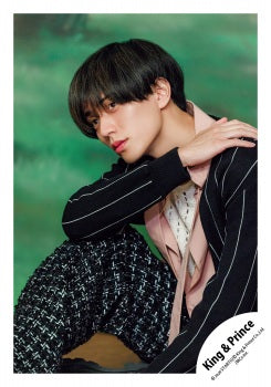 【No.KP26-035】「King & Prince DOME TOUR 2026 STARRING」周邊商品花絮照