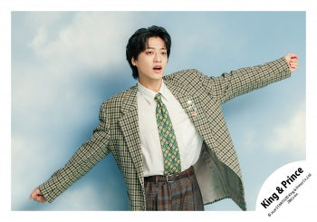 【No.KP26-046】「King & Prince DOME TOUR 2026 STARRING」周邊商品花絮照