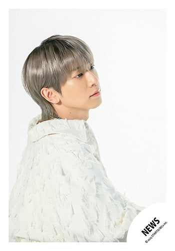 【No.NWS25-151】「NEWS LIVE TOUR 2025 變身」周邊商品花絮照