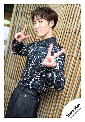 【No.SM24-1033】「Snow Man Dome Tour 2024 RAYS」周邊商品花絮照