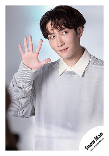 【No.SM24-1042】「Snow Man Dome Tour 2024 RAYS」周邊商品花絮照