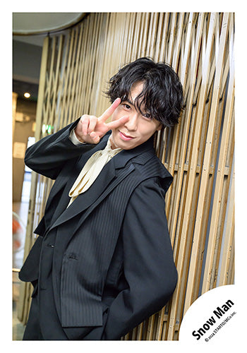 【No.SM24-1111】「Snow Man Dome Tour 2024 RAYS」周邊商品花絮照