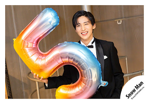 【No.SM25-475】「Snow Man 1st Stadium Live Snow World」周邊商品花絮照