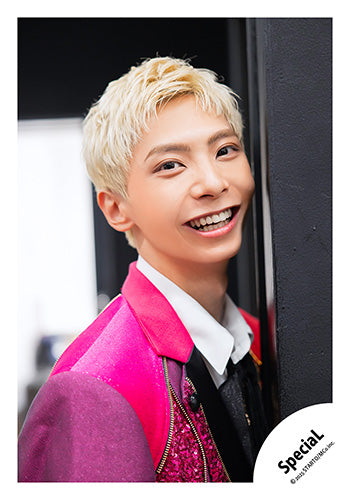 【No.SP25-083】「SpeciaL LIVE 2025 4ever SpeciaL」周邊商品花絮照