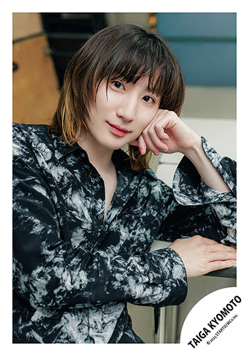 【No.ST25-445】「TAIGA KYOMOTO LIVE TOUR 2025 BLUE OF LIBERTY」周邊商品花絮照