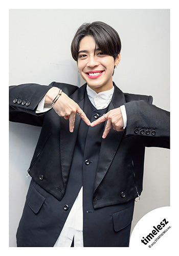 【No.TSZ25-417】「We're timelesz LIVE TOUR 2025 episode 1 〜FAM〜」周邊商品花絮照