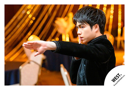 【No.WES25-048】專輯「A.H.O. -Audio Hang Out-」MV&封面花絮照